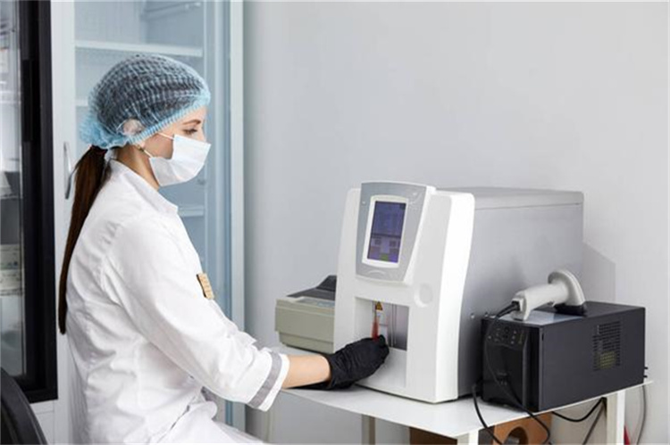 Research scientist testing a Maxclean sample